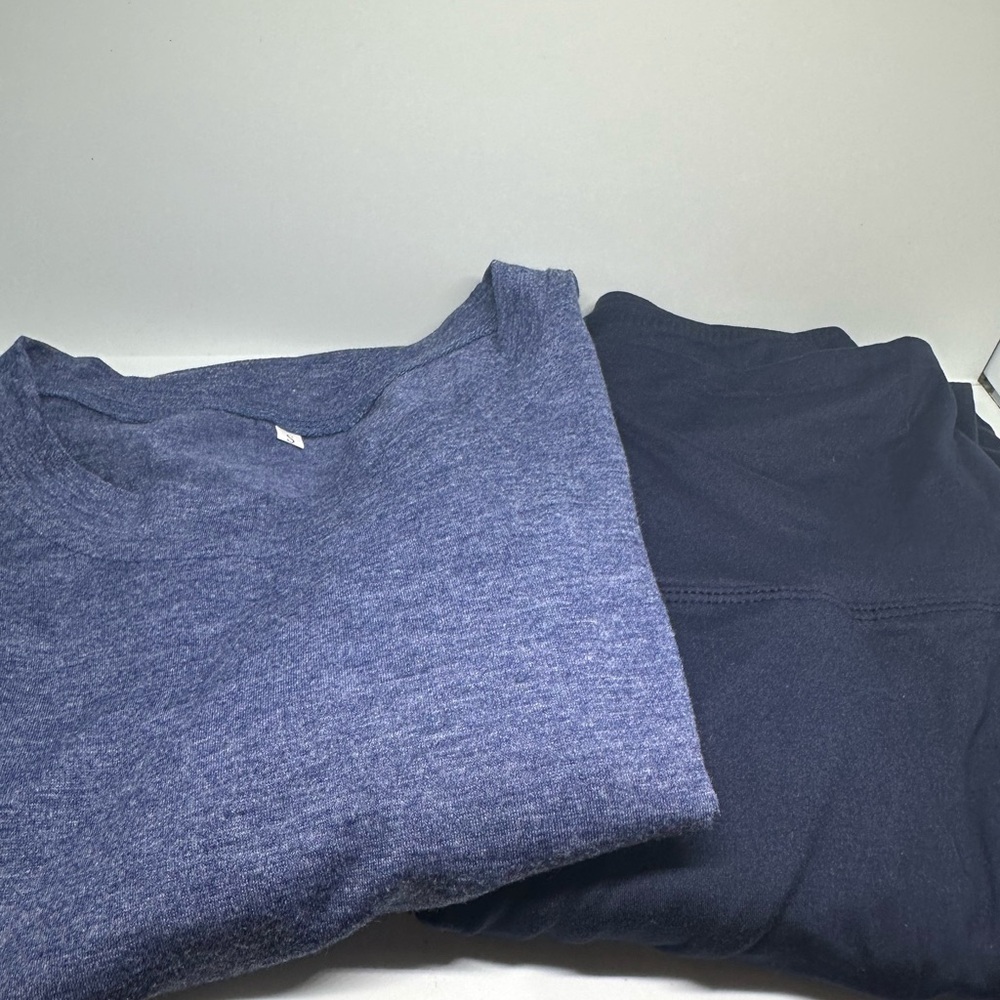 Blue T-shirt and Navy Leggings Clothing Set